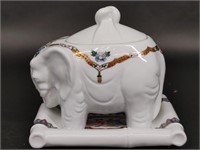 Chinoiserie Collection Soap Dish & Elephant Dish