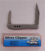 New Silver Clipper two blade pocket knife in box