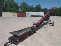 Universal Field Loader 1535 Belt Conveyer