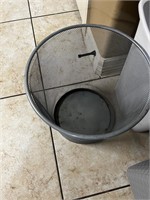Small Trash Can Lot