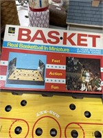 Vintage Baskerball game by Calaco