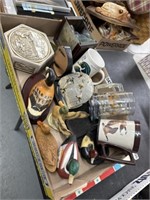 Lot duck items tray mugs n much more