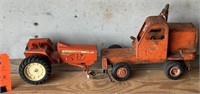 Vintage Allis Chalmers 190 and Toy Crain (parts)