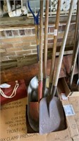 Garden shovels - variety - lot of