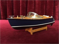 10"Chris-Craft Power Boat Model