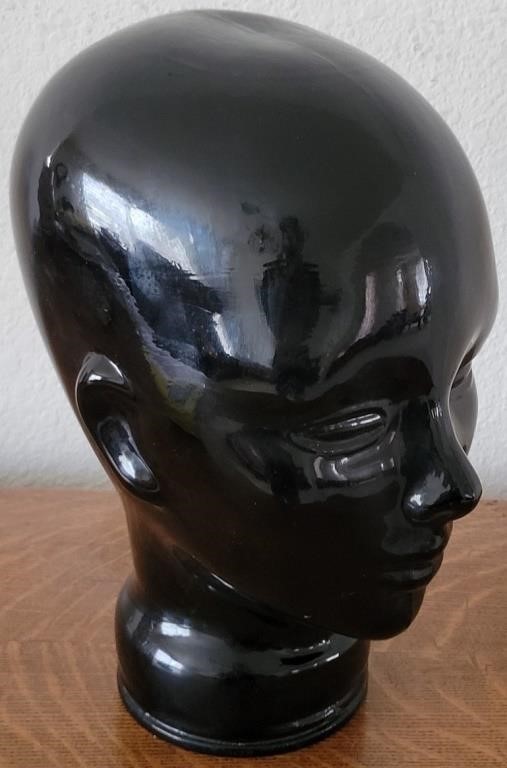 E - 1970'S VINTAGE BLACK GLASS HEAD 11"T (L9)