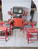 Hunter G111  Alignment machine works  (missing a