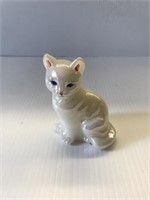 3 1/2" Cat White Pearl Handpainted