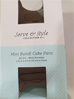 NIB Ceramic Mini Bundt Pans