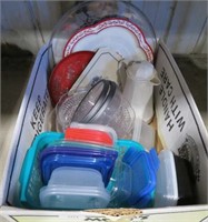 box of plastic serving & storage pcs