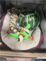PET BED AND TOYS