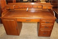 Custom-made desk
