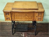 Beautiful Ornate Oak White Sewing Machine