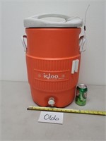 Igloo 5 Gallon Water Dispenser Cooler (No Ship)