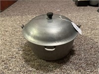 Aluminum Covered Pot & Roaster