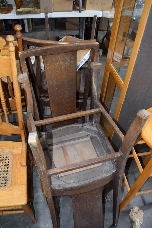 4 CHAIRS