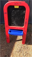 Kids chalkboard easel