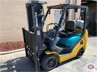 Komatsu 5,000 lb Cushion Tire Forklift