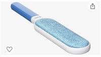 New Lint Remover / Pet Brush with Self-Cleaning