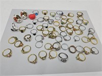 Costume Jewelry Rings Lot