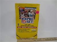 18 packs 1990 Official NFL cards series II