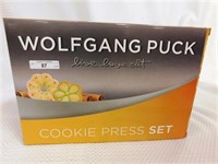 NEW IN BOX WOLFGANG PUCK COOKIE PRESS SET