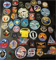 W - LOT OF COLLECTIBLE PATCHES (L82)