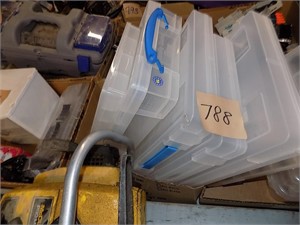 LOT OF PLASITC SMALL PART CONTAINERS