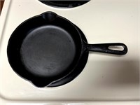 Griswold #3 709H Cast Iron Skillet