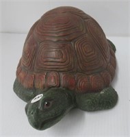 Ceramic Cardinal Designs 2004 turtle. Measures: