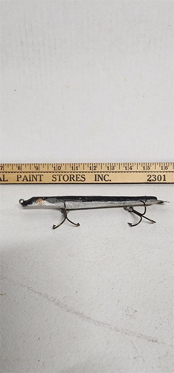 Vintage hand made musky lure blk/slver