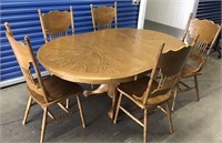 VINTAGE OAK ROUND DINING TABLE