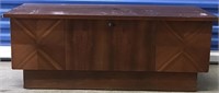 VINTAGE LANE CEDAR CHEST