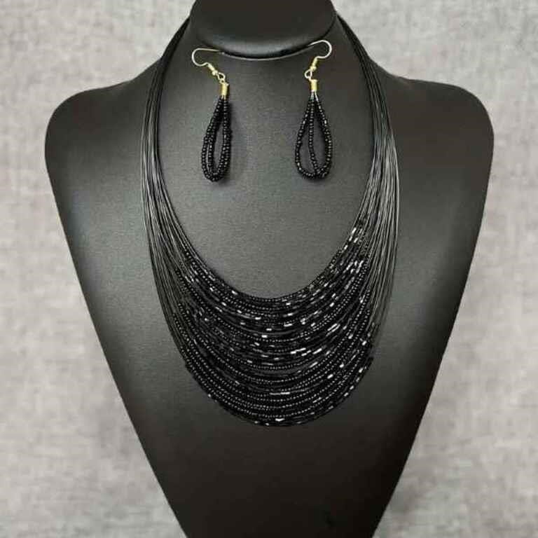 3pcs Handmade Earrings Plus Necklace Made Of Blacn