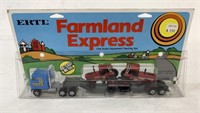 1/64 Ertl Farmland Express,NIB