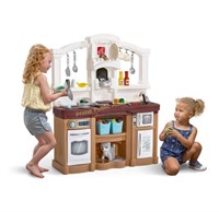 Step2 $144 Retail Fun with Friends Kitchen -