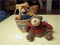 Basket, teddy bears (2)
Lee Dungaree bear