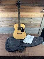 Peavey Acoustic Guitar W/ Soft Case Very Nice