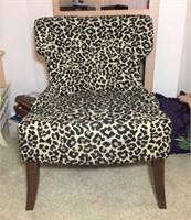 Coaster Fine Furniture Tufted Chair