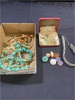 Necklaces, earrings & beads
