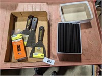 Putty Knives, Carpenter Pencils & Razor Blades