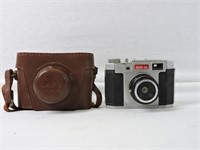 Vintage Anny 44 127mm Camera & Case