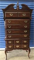 VINTAGE COLONIAL WOOD  GENTLEMANS CHEST DRAWERS