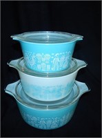 Amish Butterprint Vintage Pyrex Round Casserole