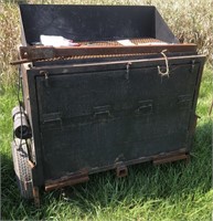 Large Wood/Charcol Burning Grill w/ Wheels