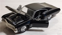 1967 Chevy Impala SS 1/24 Scale Model