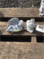 C4 Small angel and Frog concrete statue