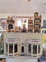 Doll House, Ginger Cottages