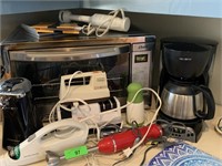 LOT OF SMALL APPLIANCES KNIFE SHARPENER TOASTER