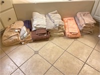 Huge lot towels and wash clothes- clean